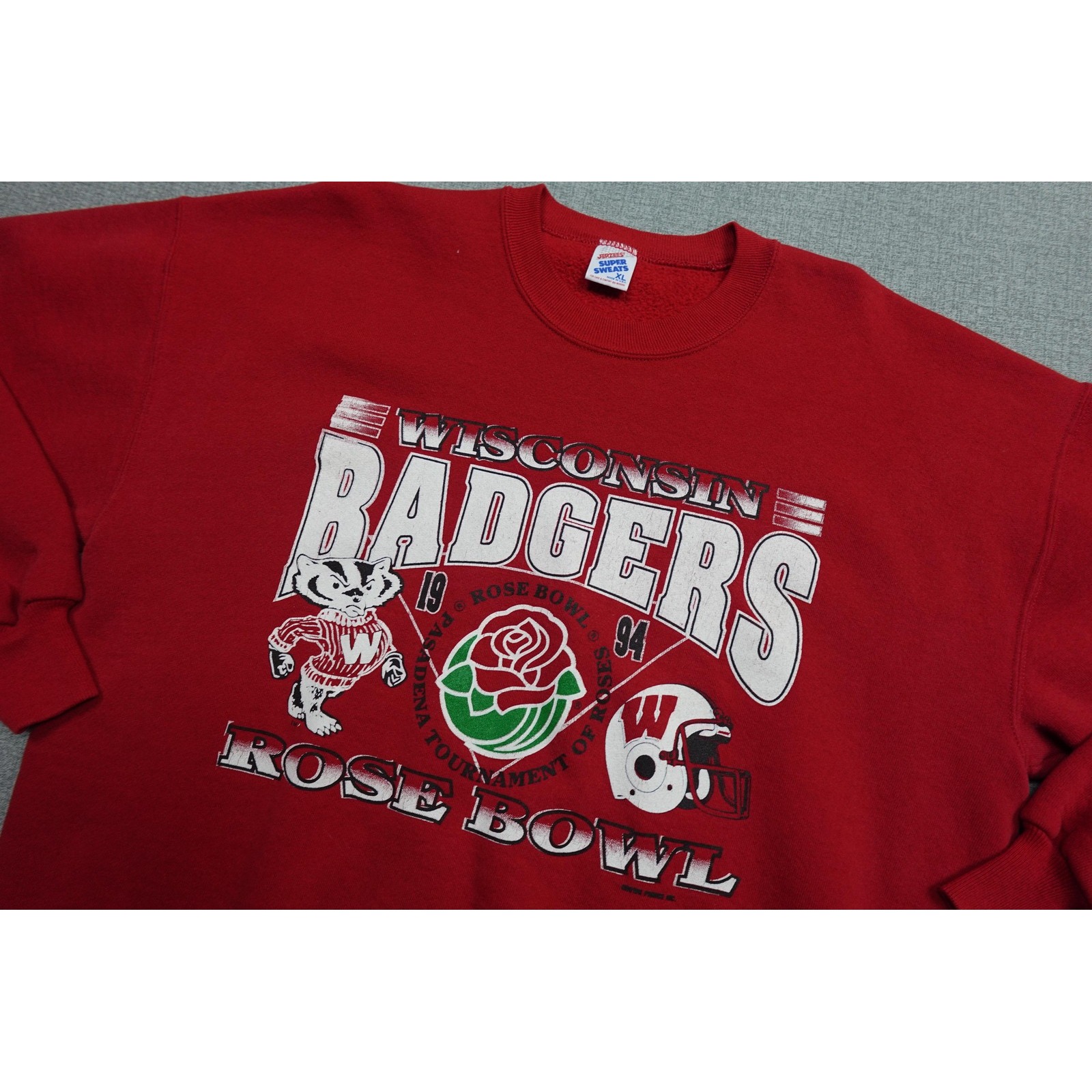 Vintage Wisconsin Badgers Sweatshirt Mens Xl Red Ncaa Football Rose Bowl Jerzees